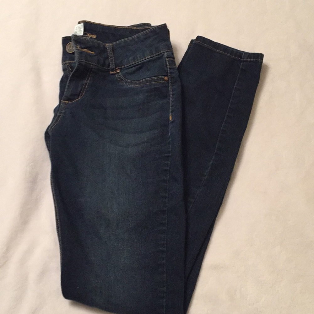 Blue jeans skinny jeans